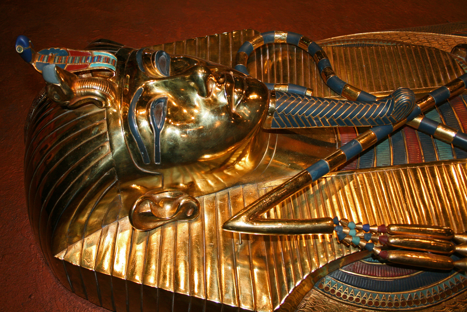 The Unveiling of a Timeless Masterpiece: Bild von Tutanchamun