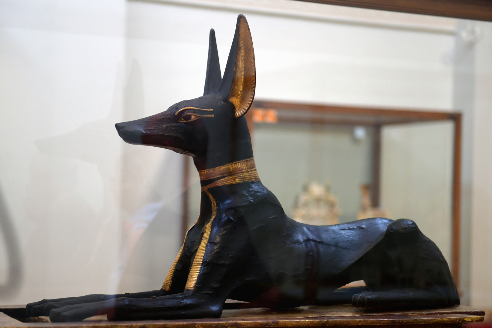 Tutanchamun: Anubis als Grabbeigabe 