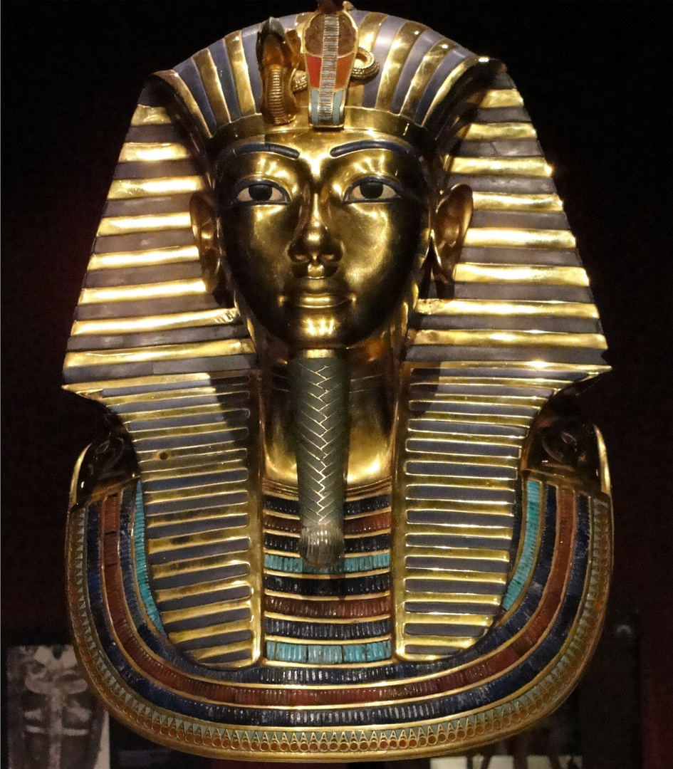 The Unveiling of a Timeless Masterpiece: Bild von Tutanchamun