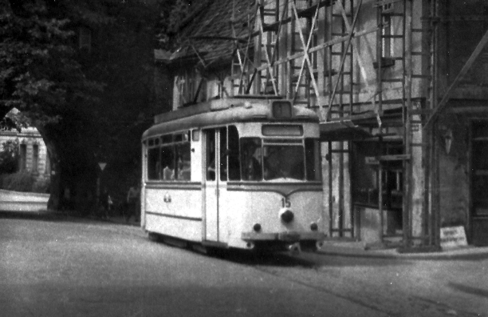 TW 15 hat das Kniepertor passiert und quält sich gemütlich zum Alten