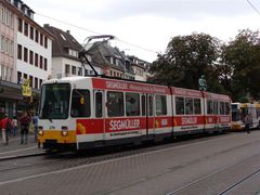 Tw 279, einer von 4 DUEWAG M8S, am 16.09.2008 auf dem Mainzer Schillerplatz