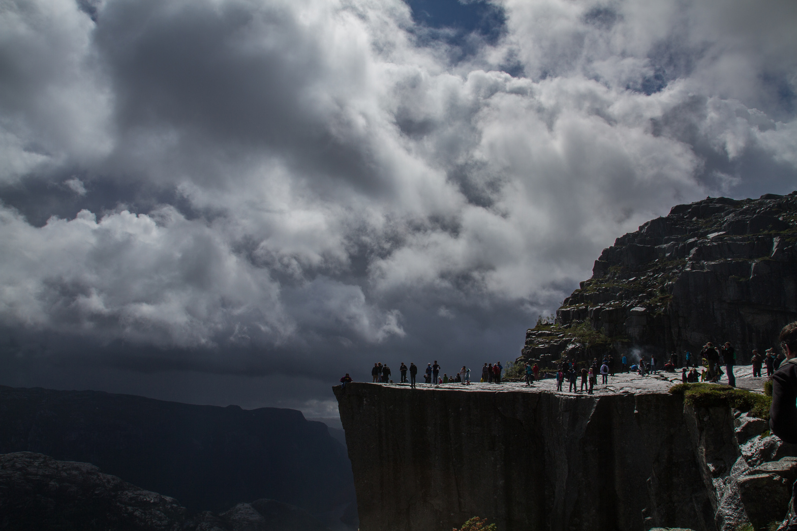 Twilight am Preikestolen