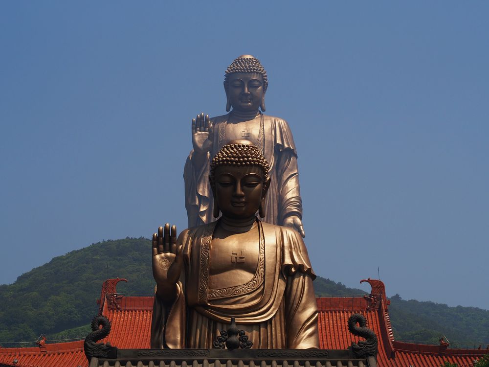 Twin Buddhas (Mirage I)