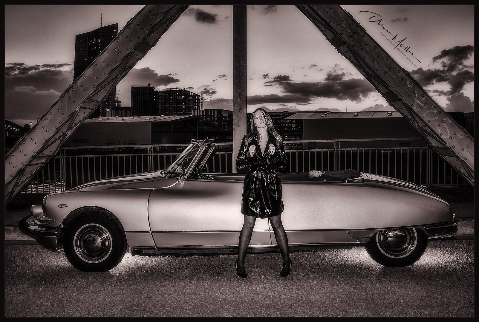 Two Beauties Foto & Bild fotokunst, monochrome fine art, city Bilder