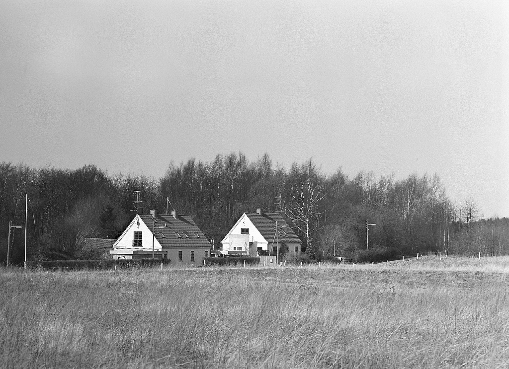 Two cottages (1/4)