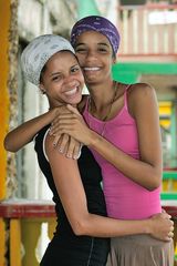 Two Cubanian Beauties, dos chicas muy guapas