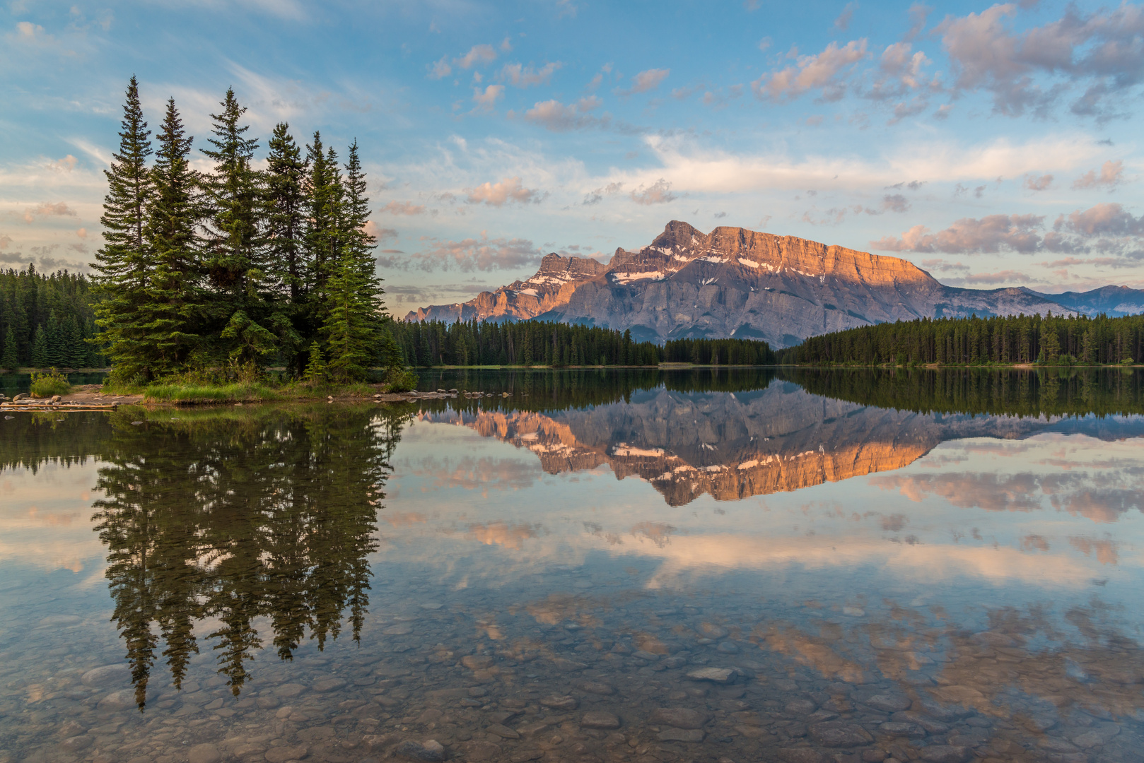 Two Jack Lake bei Banff, Kanada, zweites Foto