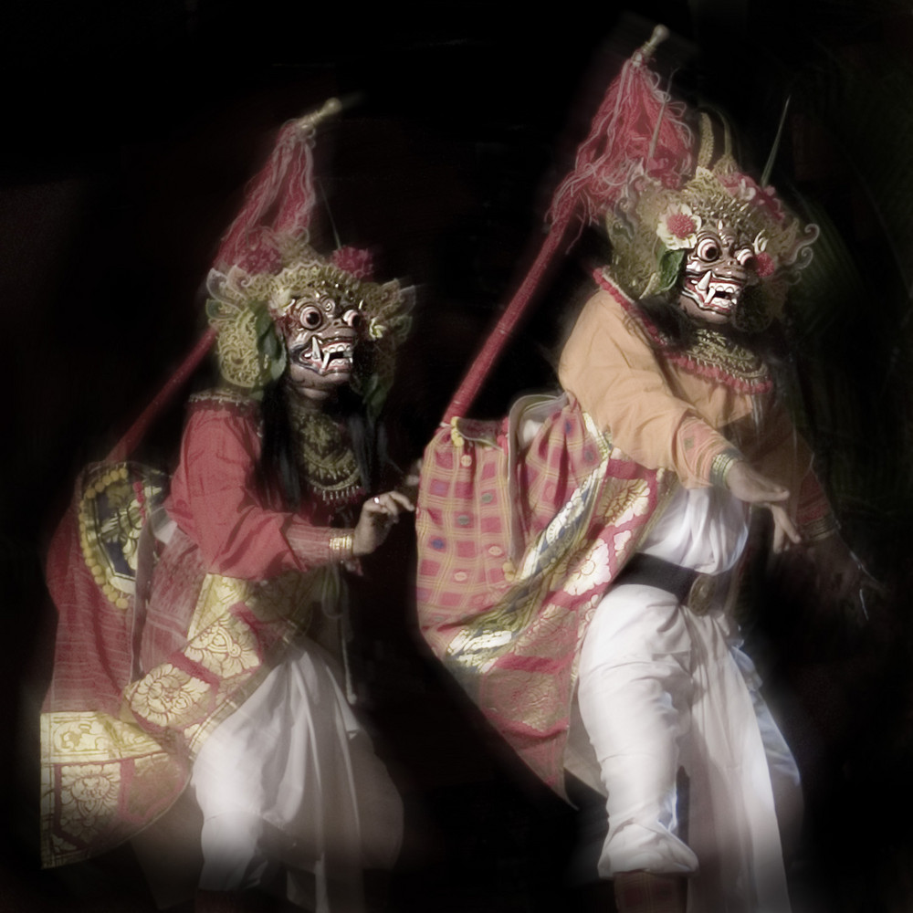 Two Monkeys - Balinese Dance