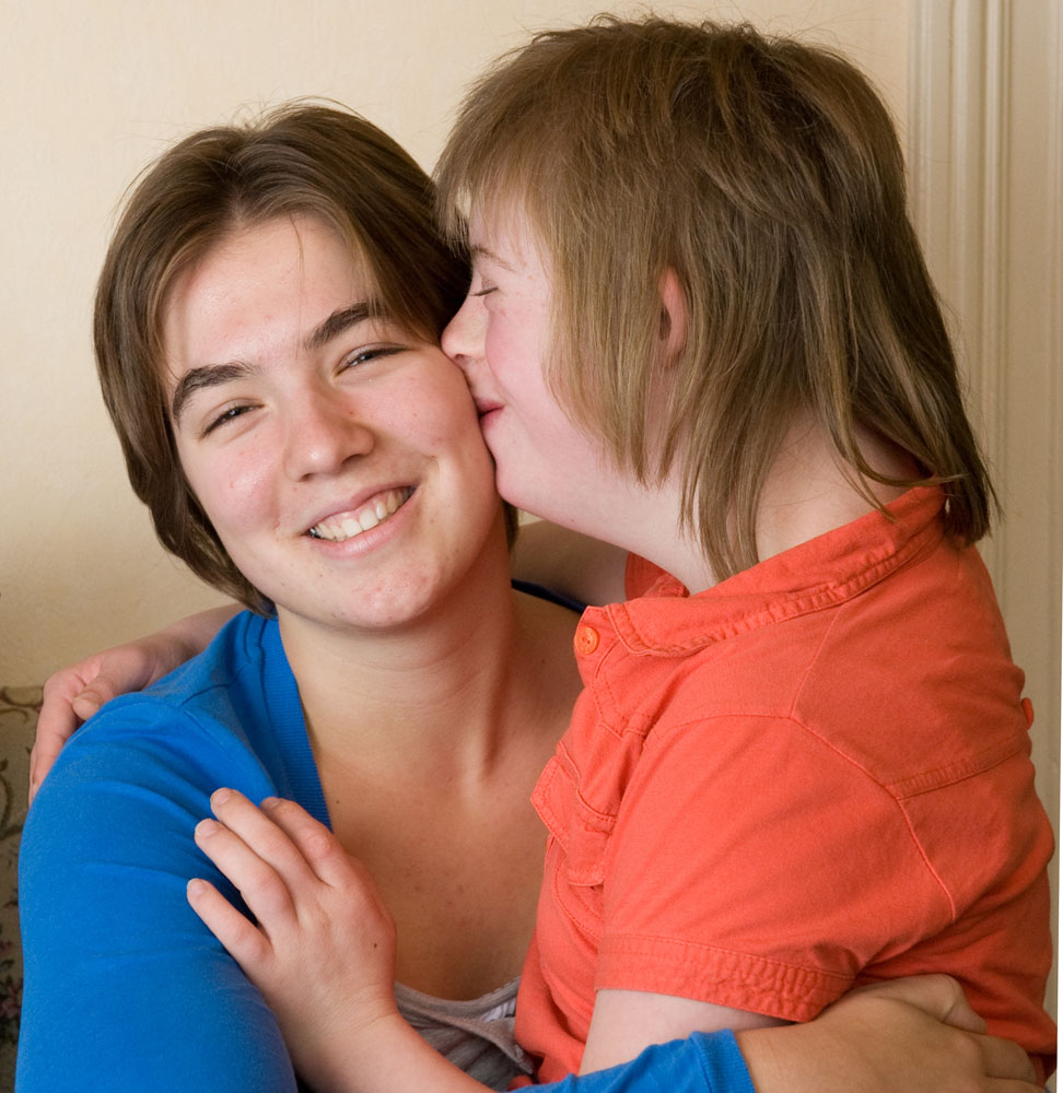 Two sisters, Loes and Lynn (2)