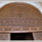 TYMPAN SCULPTE DE LA PORTE DE LA SALLE DE PRIERES DE LA MOSQUEE DE  KAIROUAN