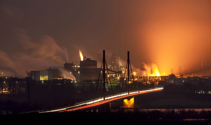 Typisch Ruhrpott Foto &amp; Bild | industrie und technik, industrie nachts ...