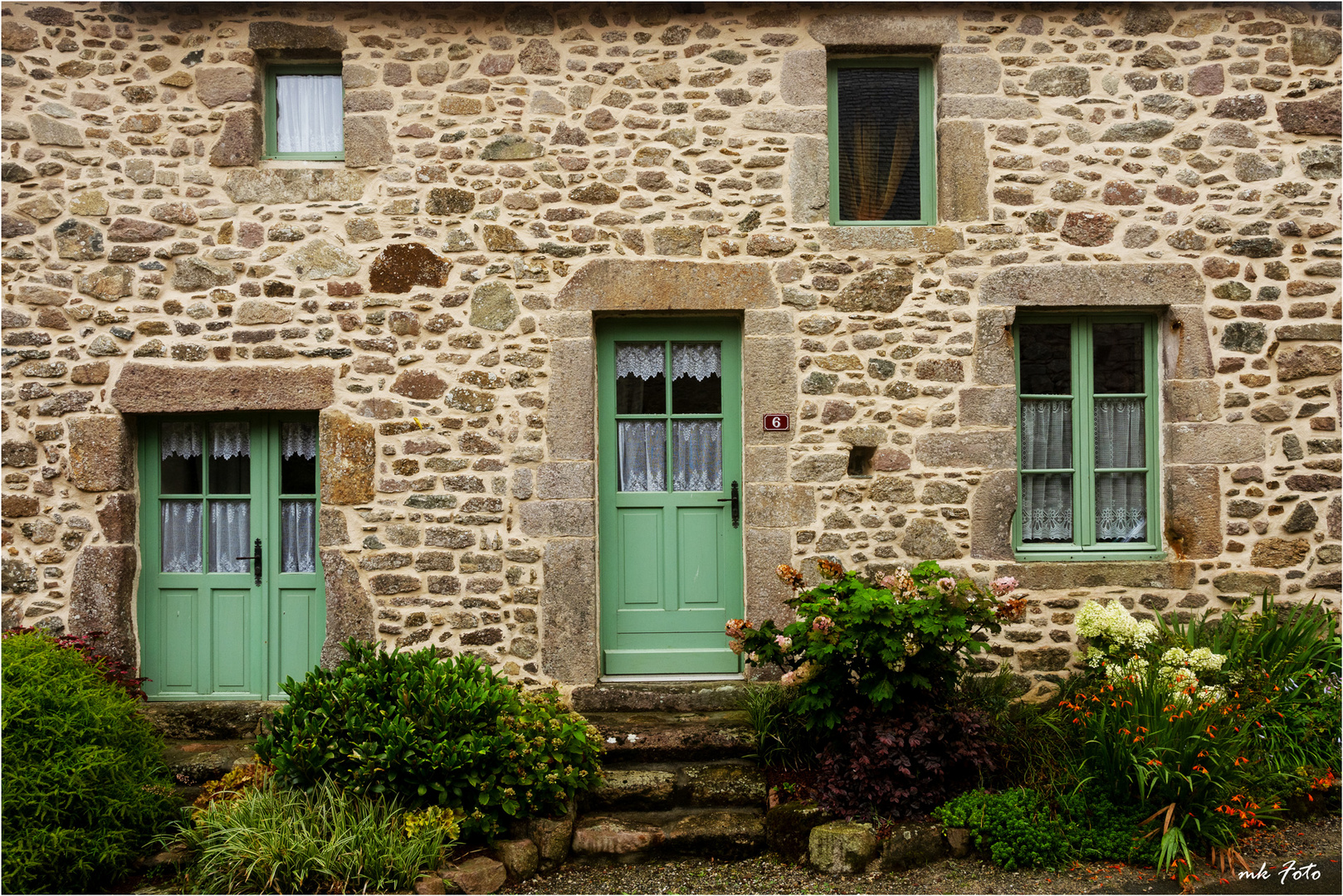 Typische Fassade in der Normandie