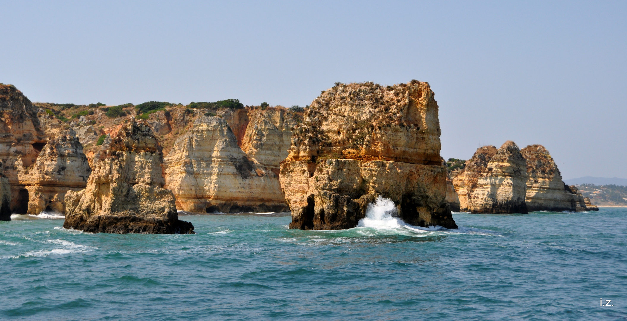 Typische Felsen der Algarve
