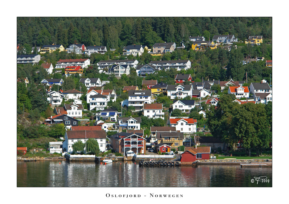 Typische Fjordbebauung