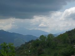 Typische korsische Landschaft im Mai.