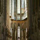 Typisches Menschengetümmel im Kölner Dom