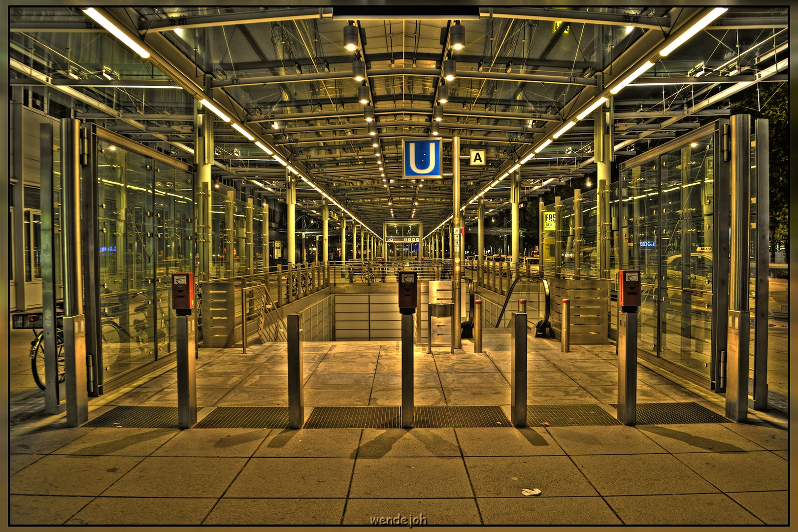 U-Bahn am Nürnberger Flughafen ....