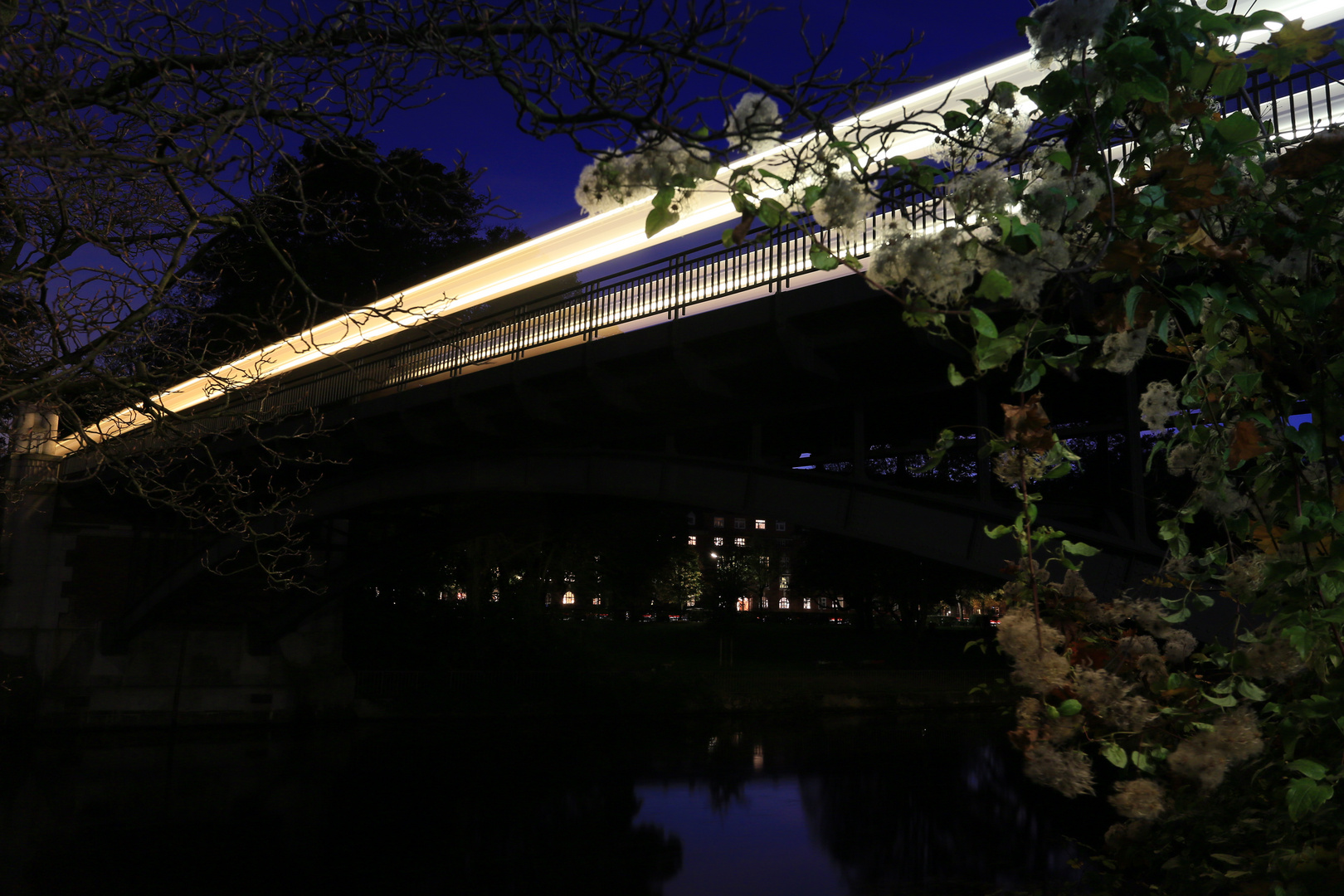 U-Bahn Brücke am Leinpfad in Hamburg