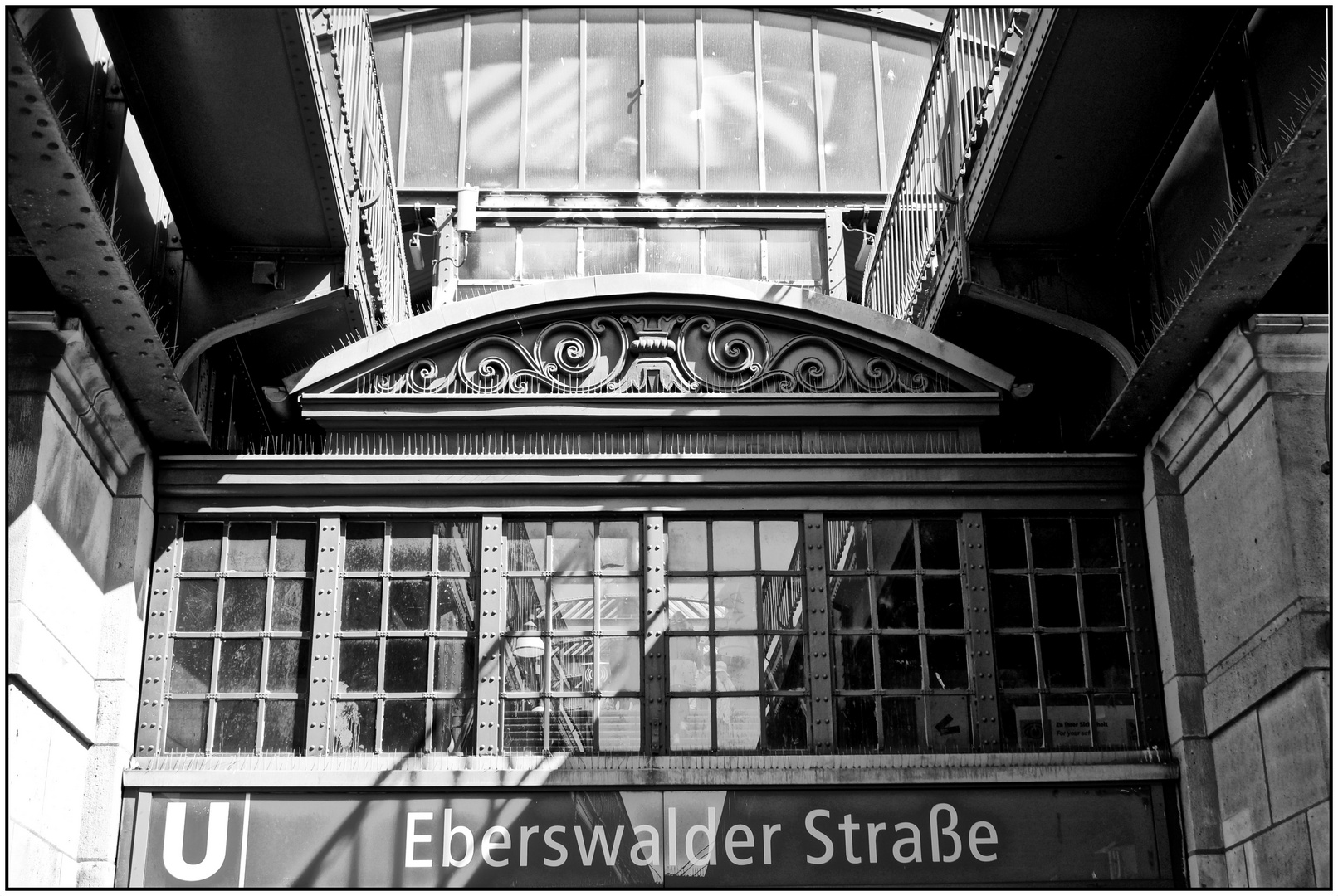 . U-Bahn .