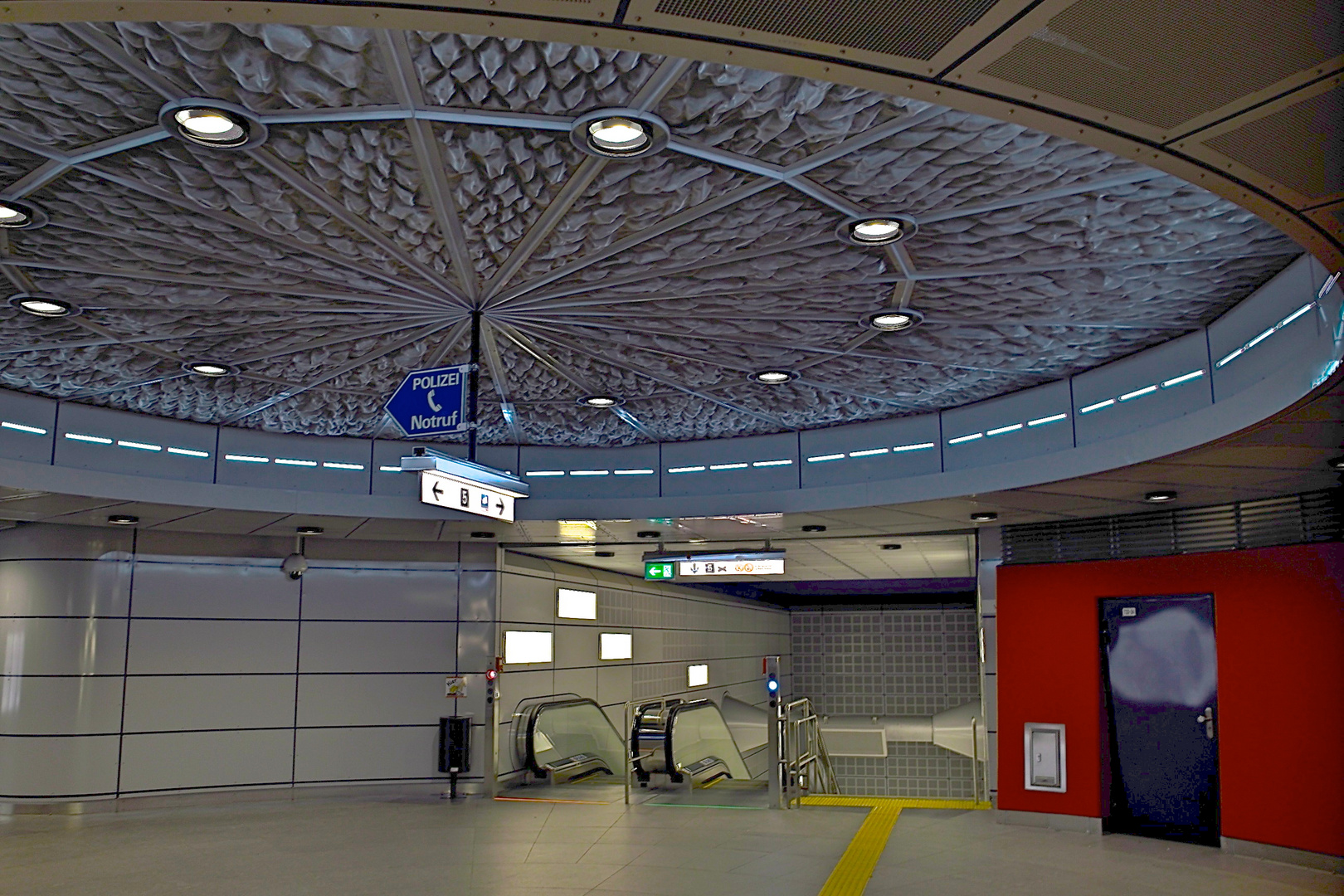 U-Bahn Halt Rathaus