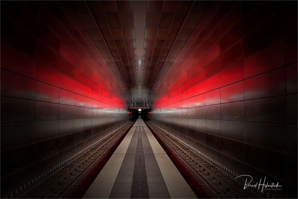 U-Bahn Hamburg ..... HafenCity Universität