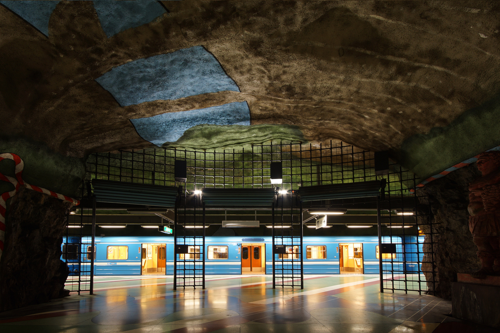 U - Bahn in der Station Kungsträdgården