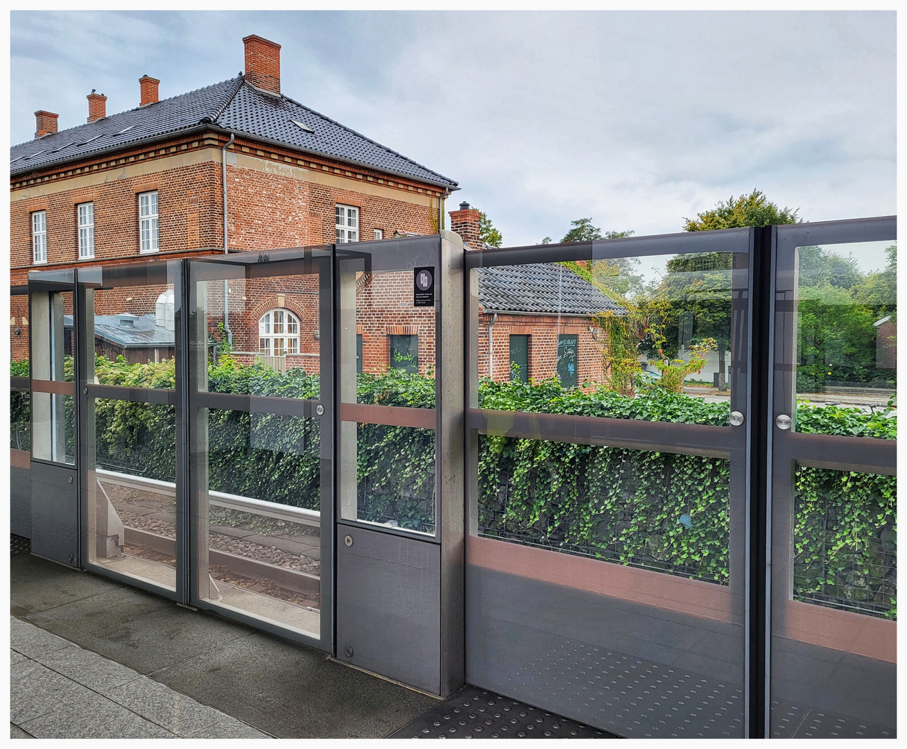 U-Bahn Kopenhagen, an der Bahnsteigkante - en passant #36