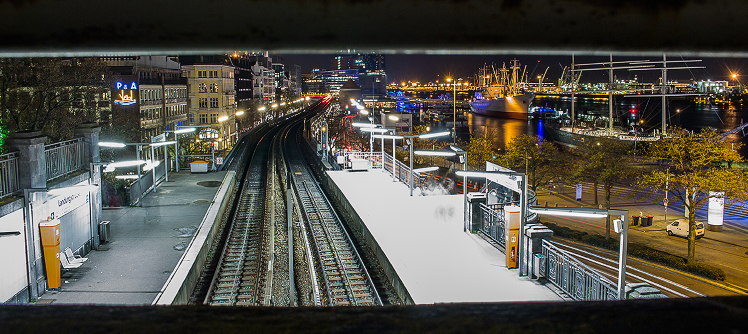 U-Bahn Landungsbrücken