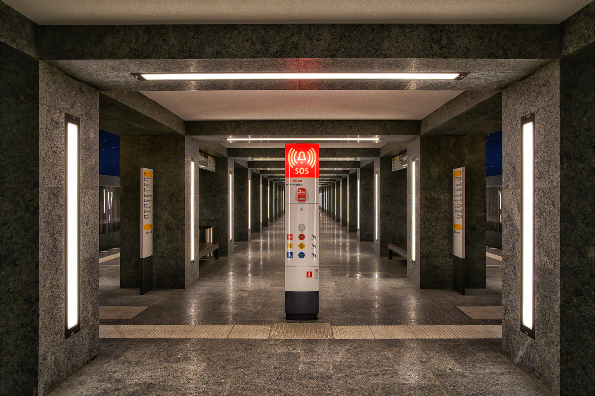 U - Bahn Station ()