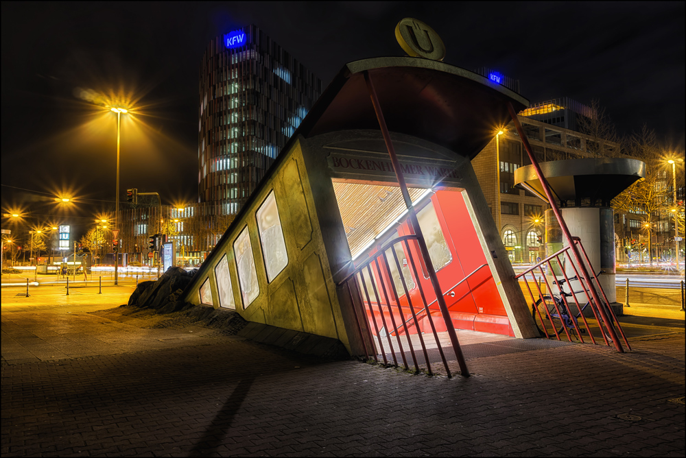 U-Bahn-Station-Blick II