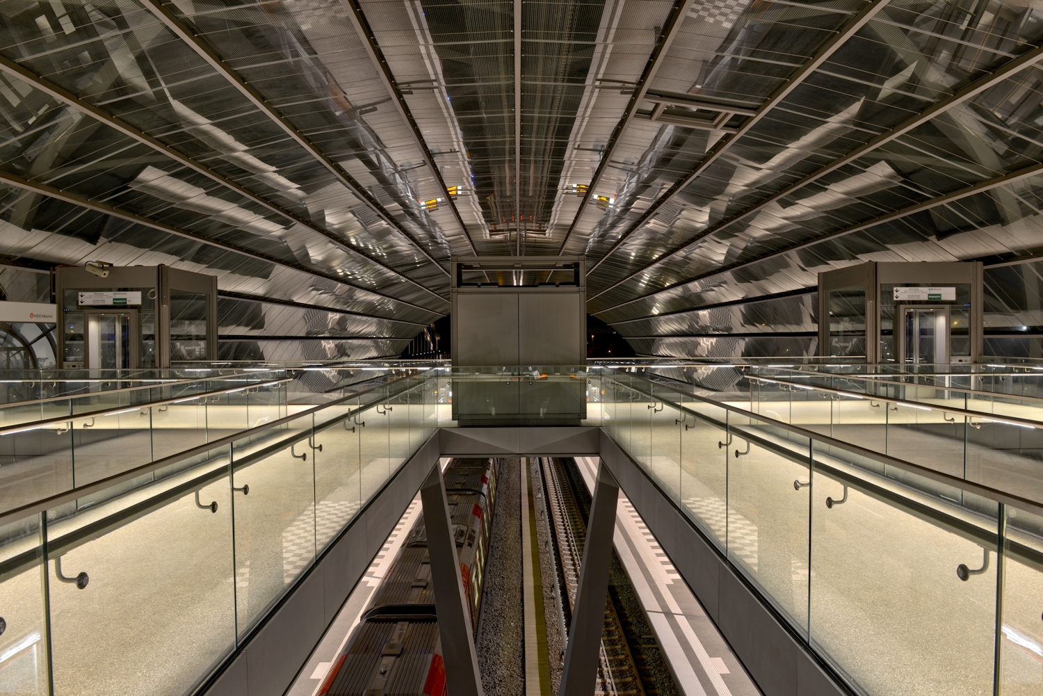 U-Bahn Station Elbbrücken (2)