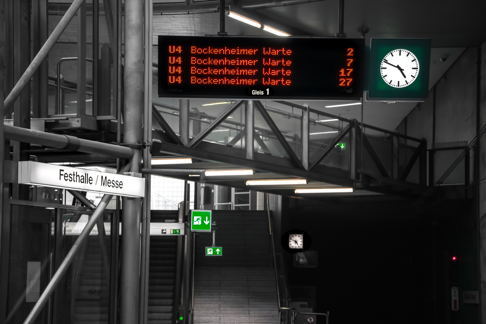 UBahn Station Festhalle/Messe Foto & Bild fotos, frankfurt, main