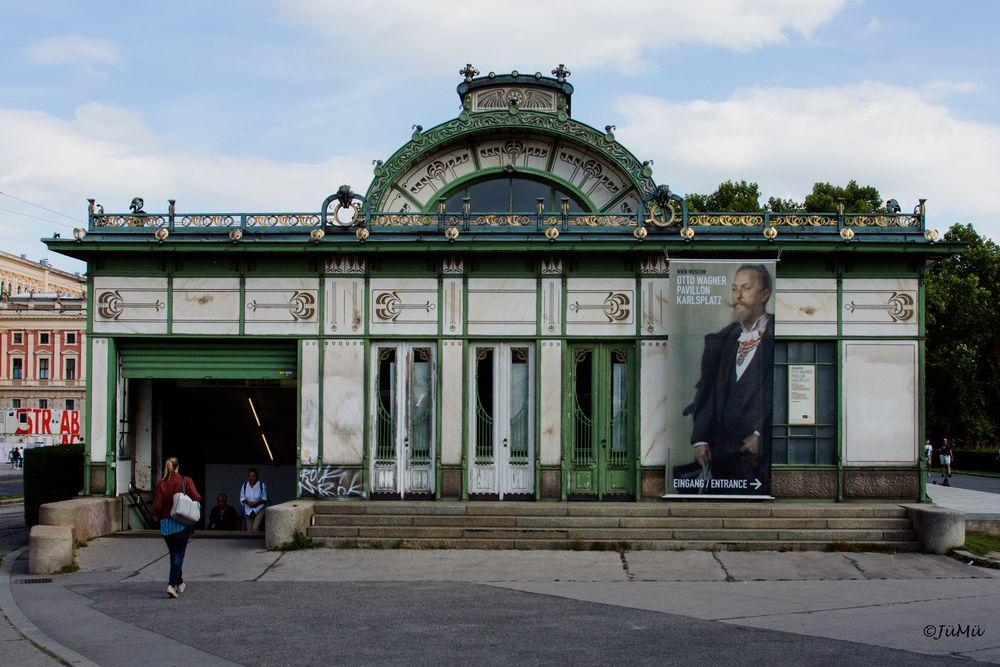 U-Bahn Station Karlsplatz