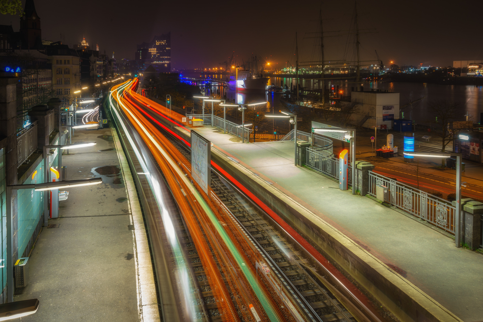 U-Bahn Station Landungsbrücken