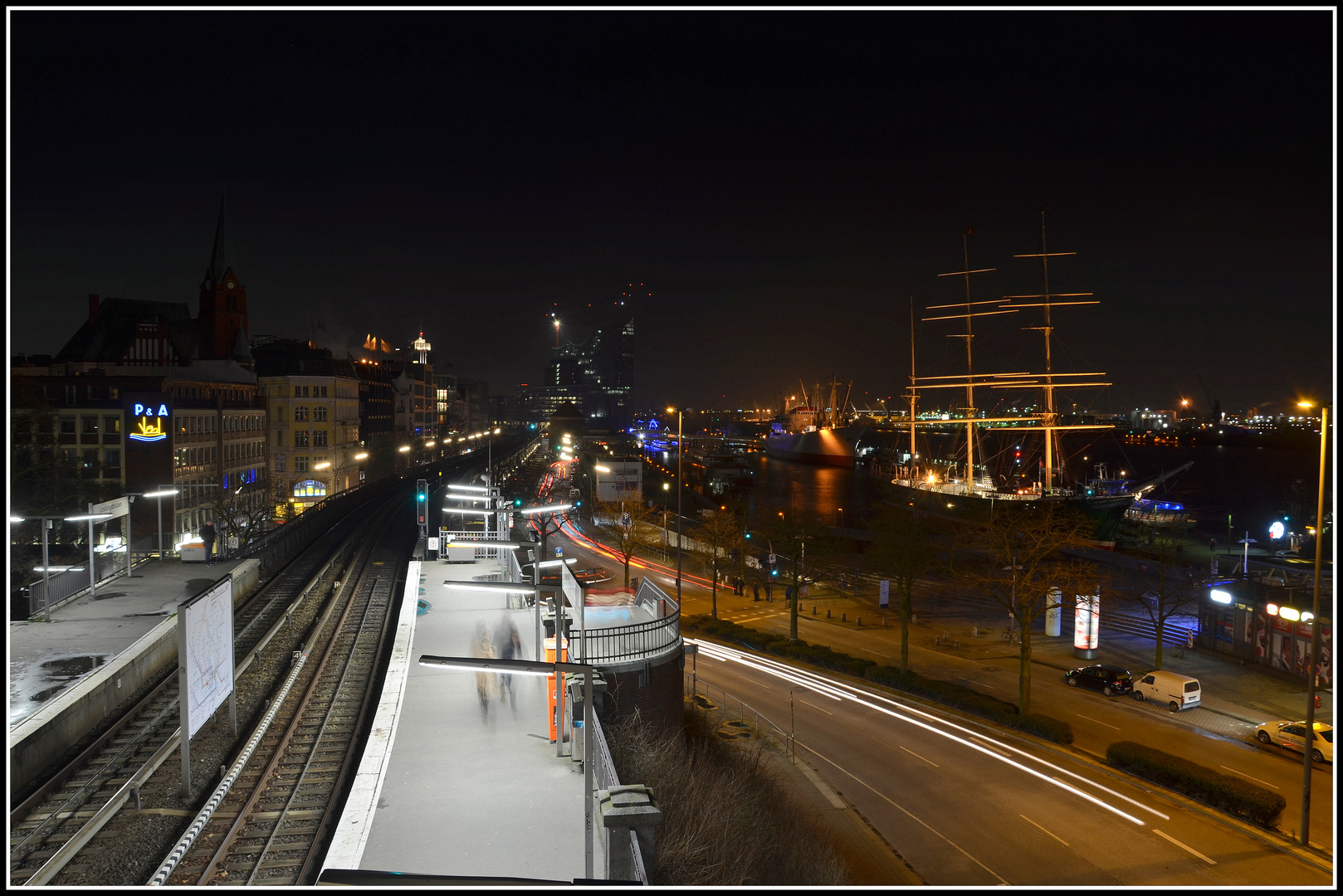 U Bahn Station Landungsbrücken - Hamburg