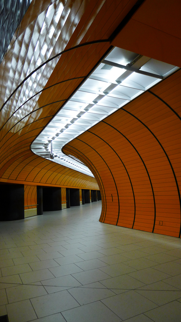 U-Bahn Station. Marienplatz