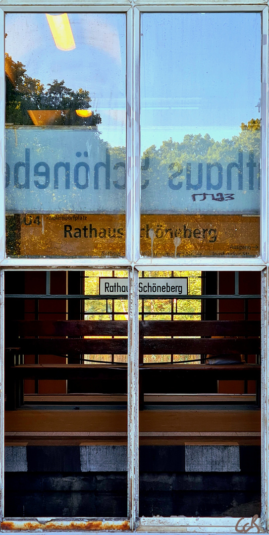 U-Bahn Station mit Durchblick