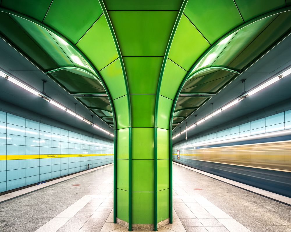 U-Bahn Station München / 12