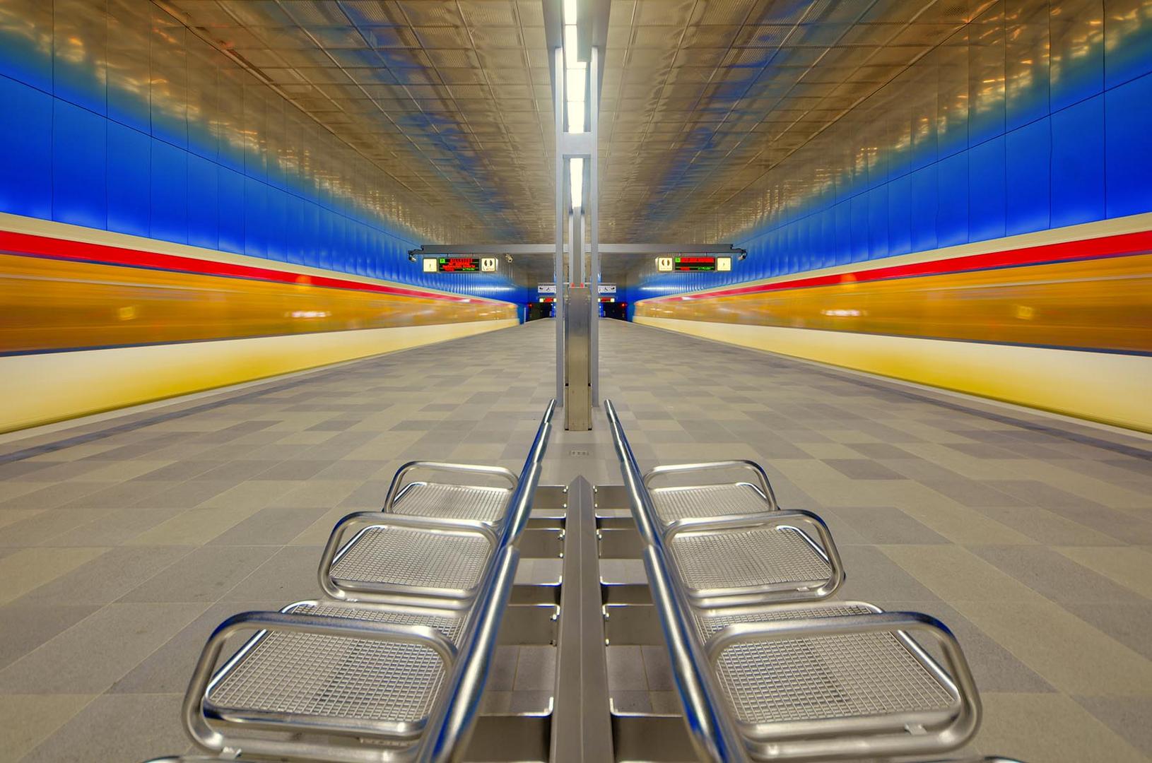 U-Bahn Station Überseebrücke -1-