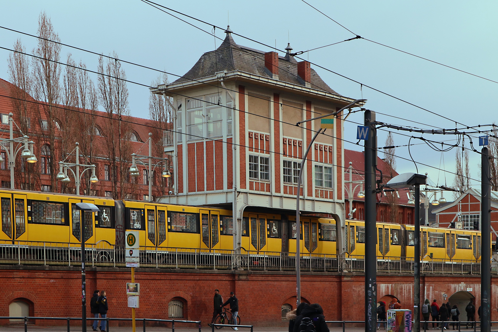 U-Bahn-Station Warschauer Straße