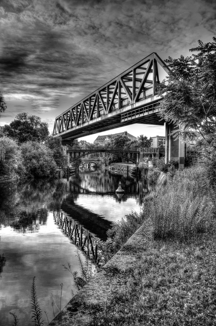 U-Bahnbrücke über den Landwehrkanal