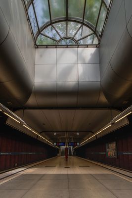 U-Bahnhöfe, eine eigene Welt im Untergrund 