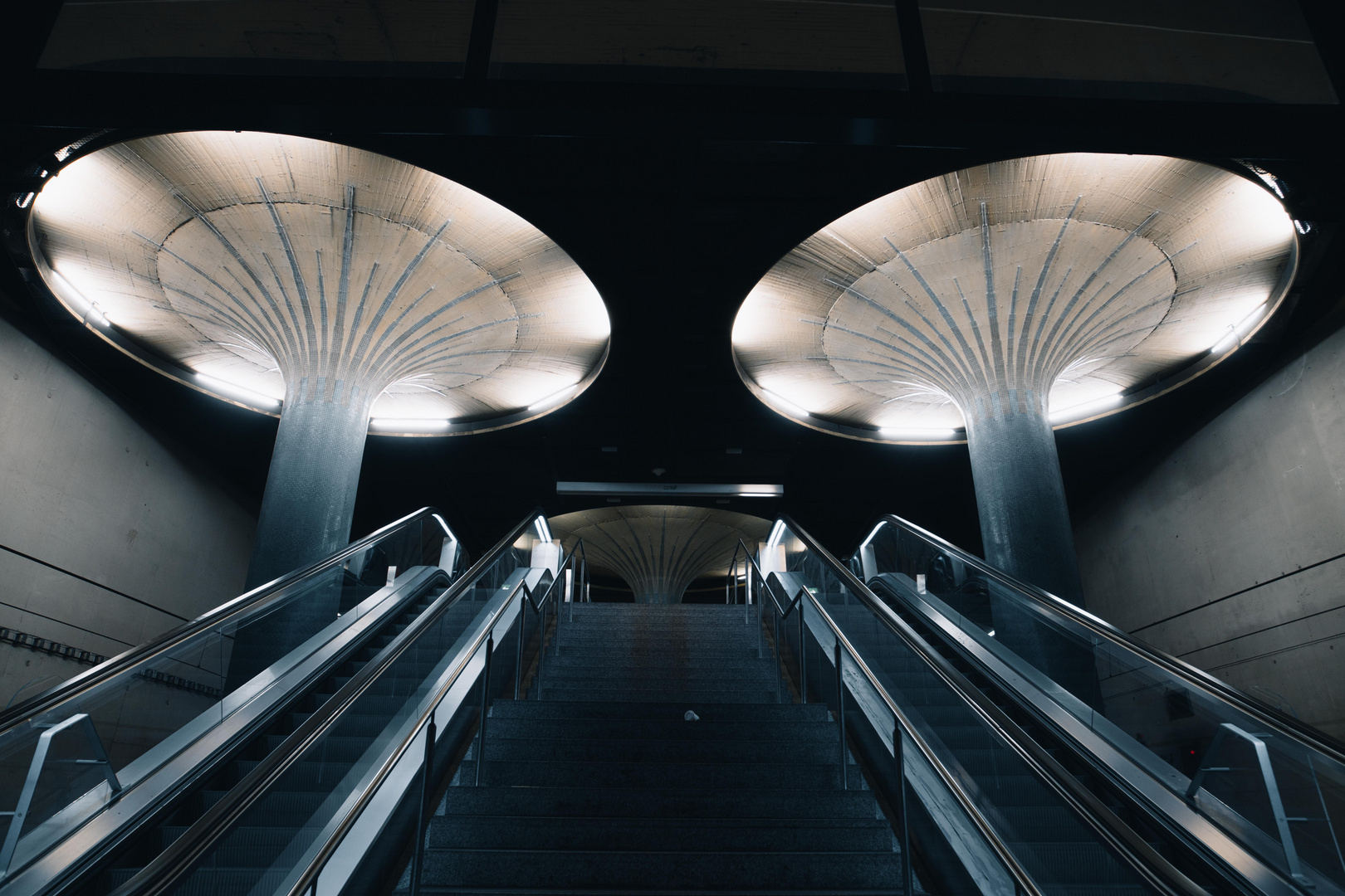 U-Bahnhof Alte Oper Frankfurt 4