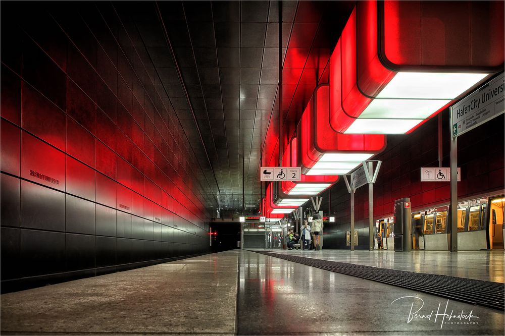 U-Bahnhof HafenCity Universität ...