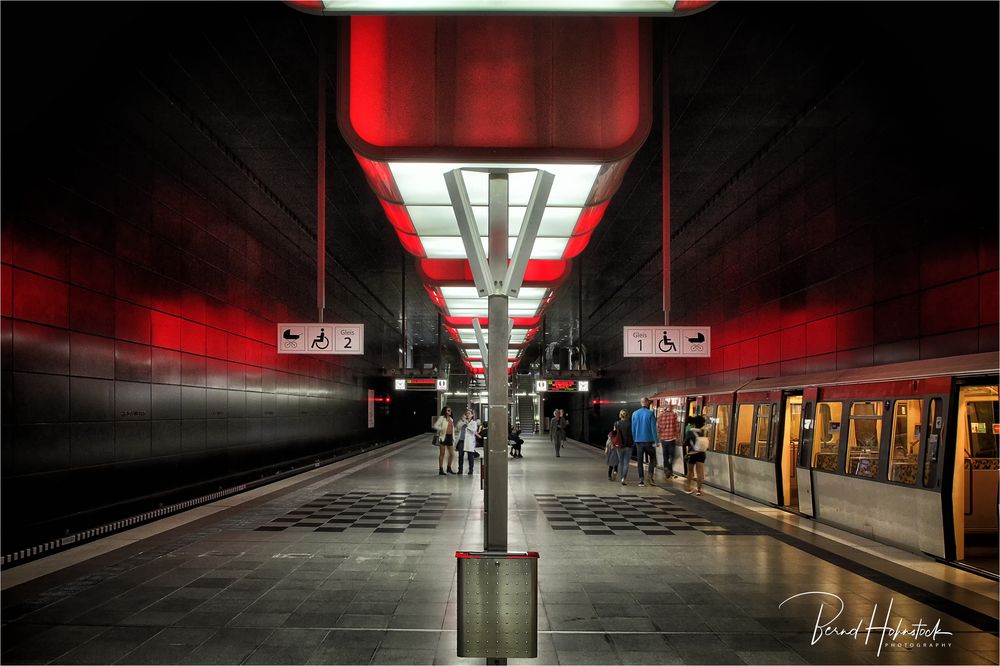 U-Bahnhof HafenCity Universität ...