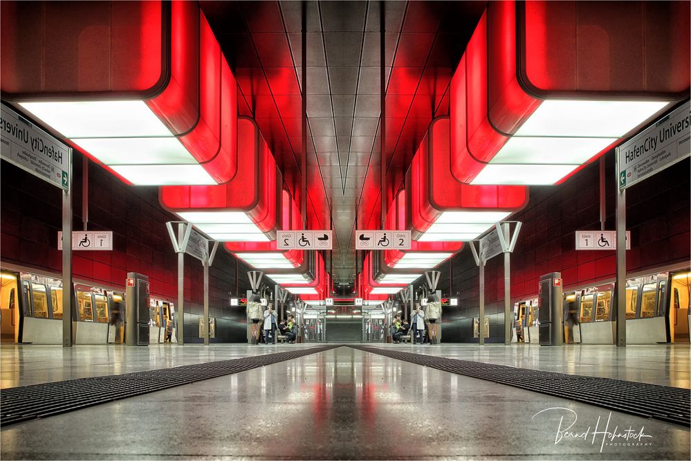 U-Bahnhof HafenCity Universität ...