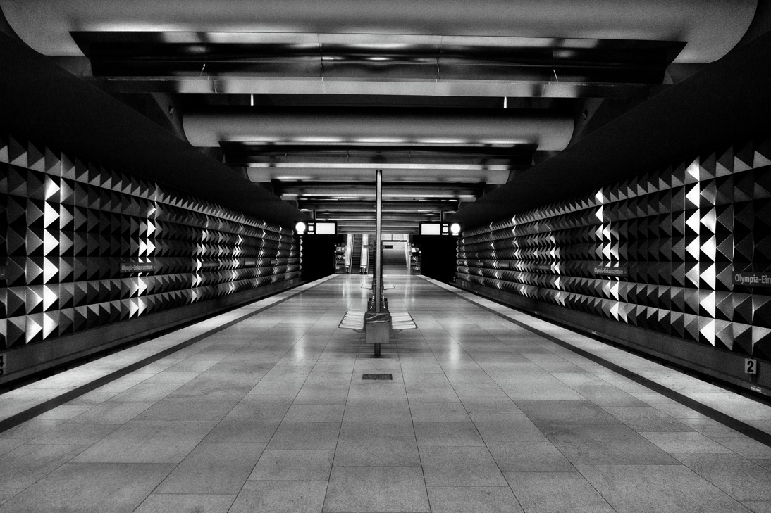 U-Bahnhof Olympia Einkaufszentrum München