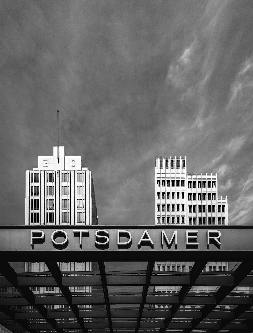 u bahnhof potsdamer platz