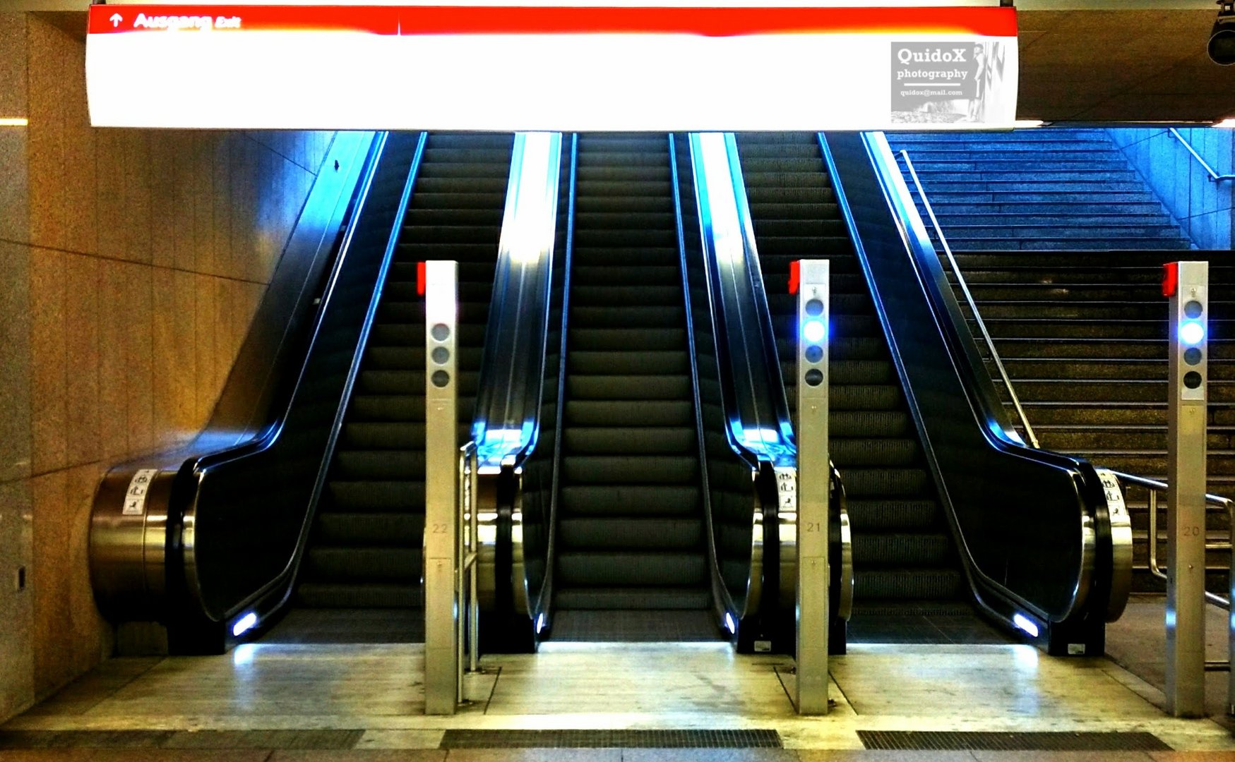 UBahnstation HeinrichHeine Allee Düsseldorf Foto & Bild architektur