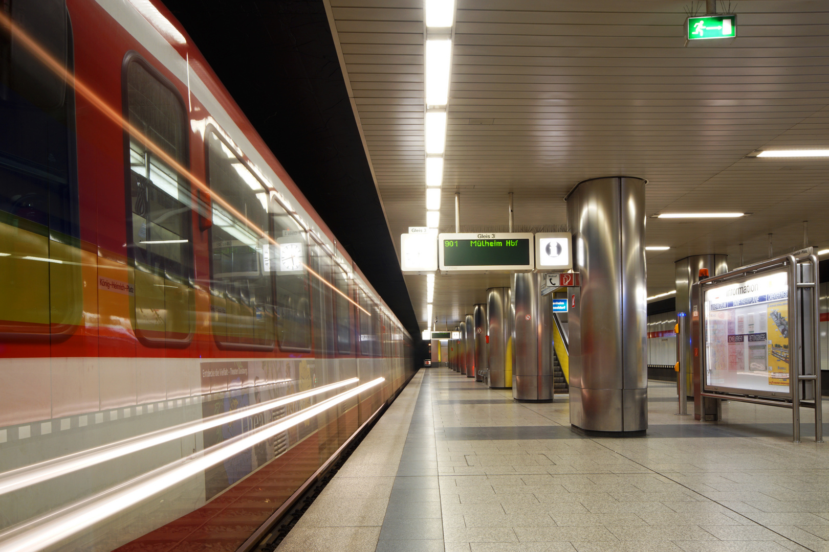 U Bahnstation König Heinrich Platz